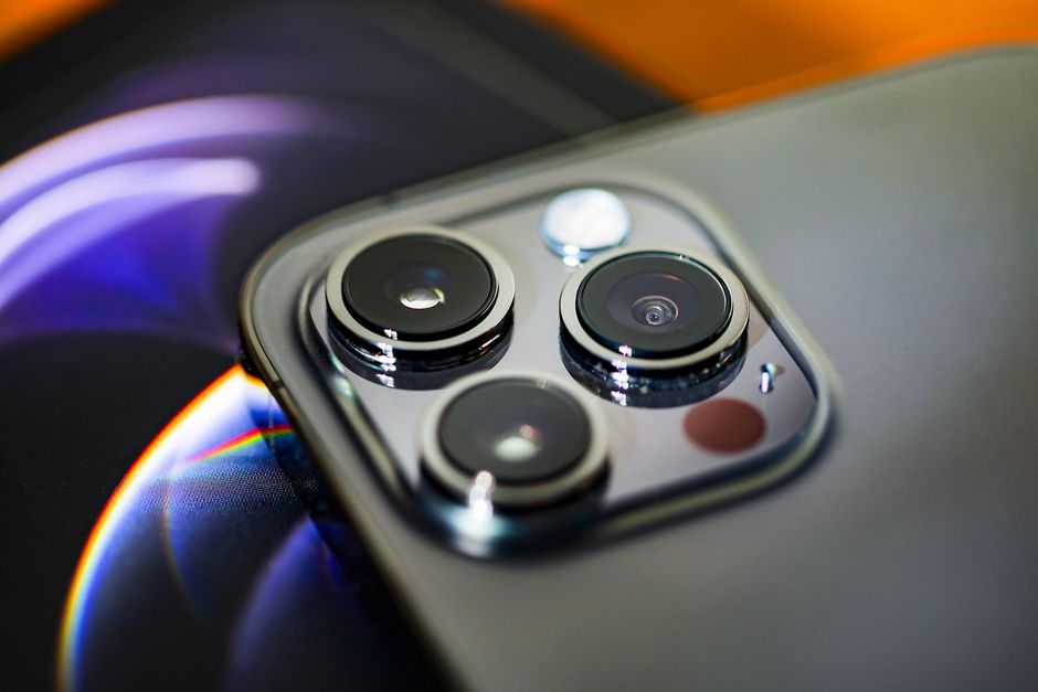 有锁机凉了？曝iPhone 13发布后：苹果封了所有黑解