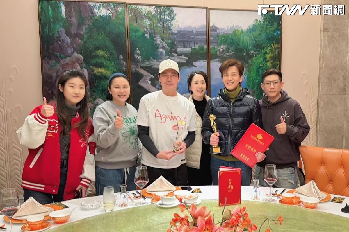 陳曉東首奪影帝！頒獎典禮遇港火災　改餐桌邊領獎