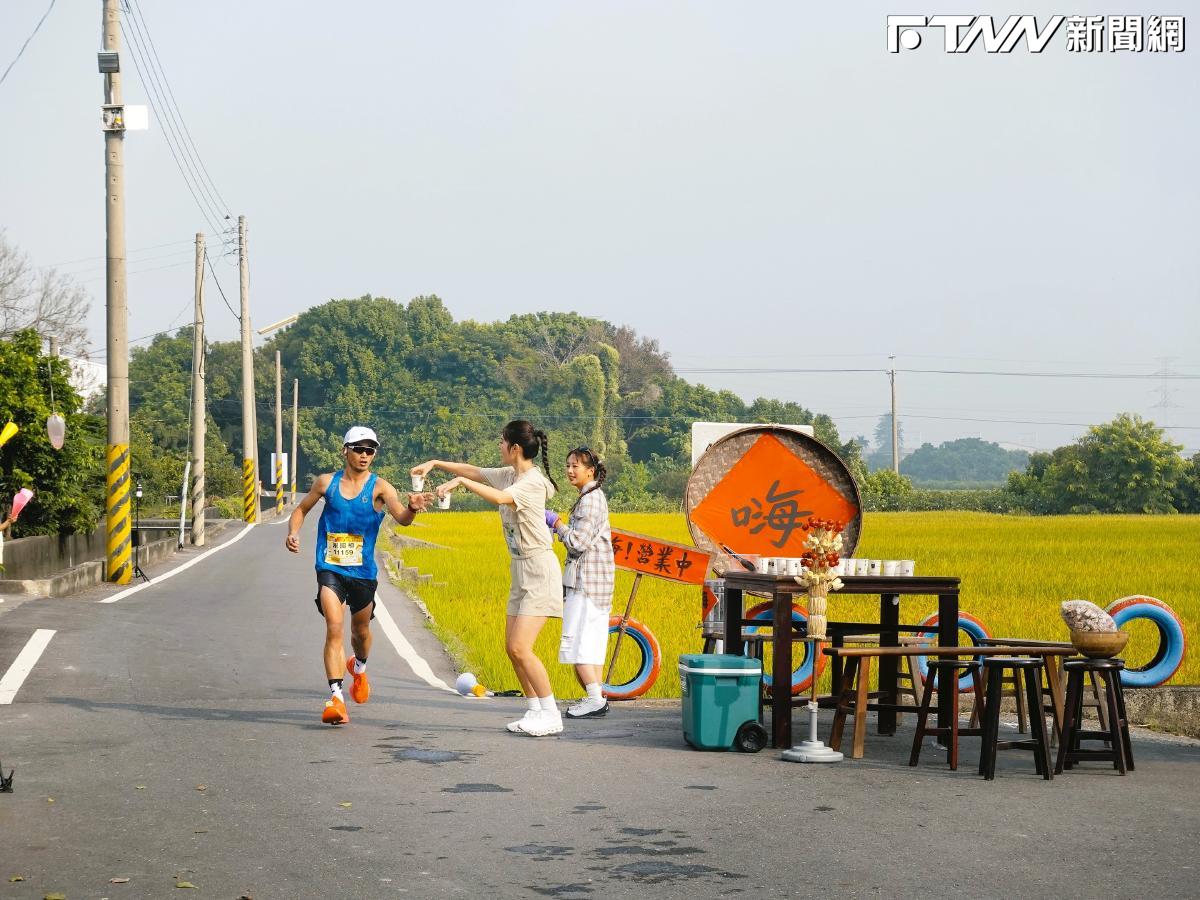 《營業中》助陣田中馬拉松！幫16900名選手補給　莎莎「陪跑」超崩潰